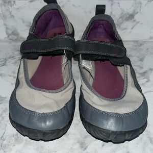 Merrell pure glove barefoot Gray mary jane sneakers womens size 5 Slip On